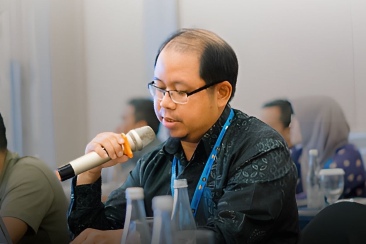 Dedikasi Tanpa Batas bagi Dunia Pendidikan Berikut Dosen Berprestasi Al Ma'soem dengan Capaian Akademik Luar Biasa