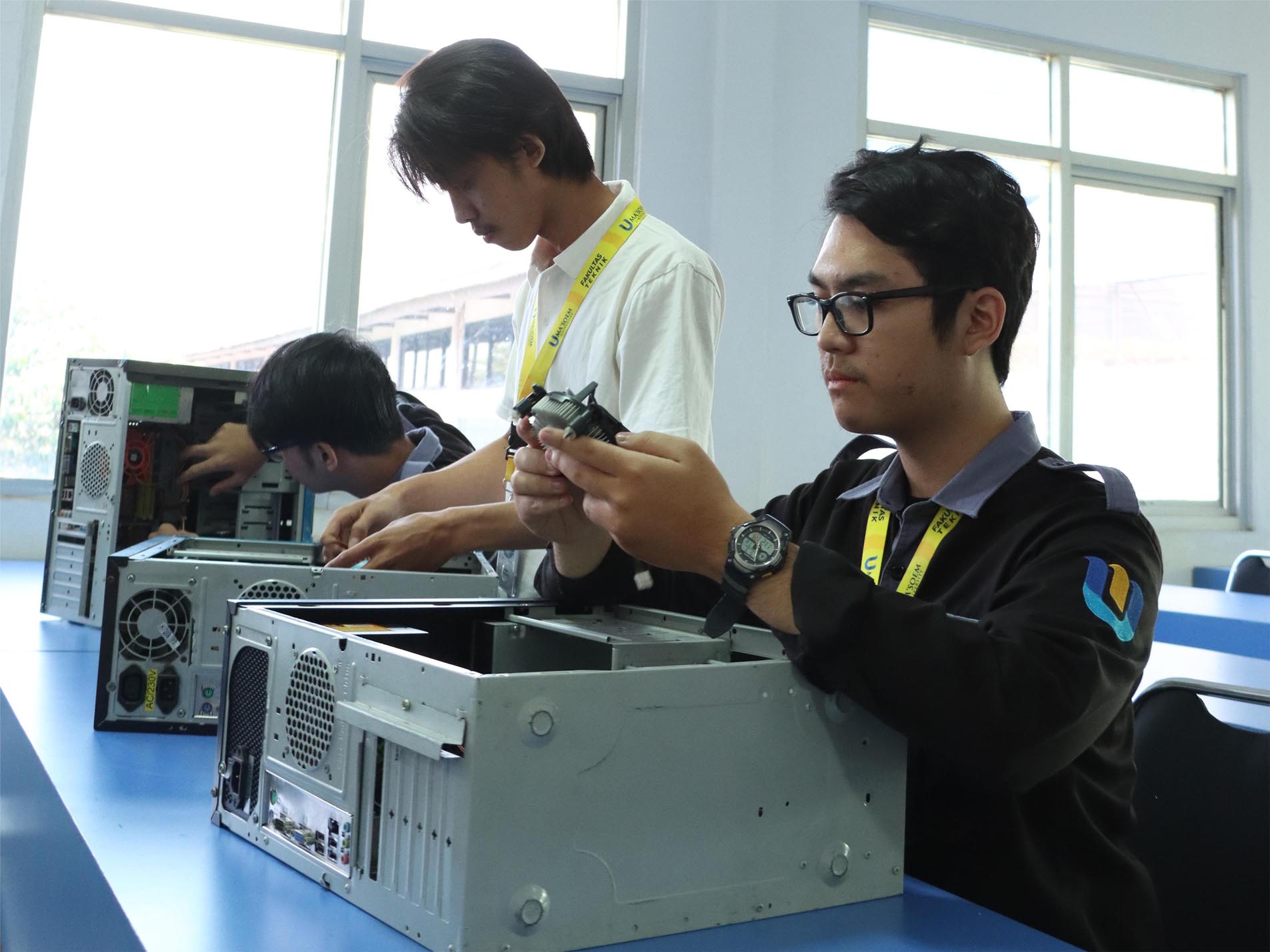 Kampus dengan Jurusan Teknik Industri Terbaik Itu yang Gimana dan Apa Saja Nama Kuliahnya?