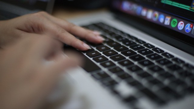 Jasa Buzzer Politik: Membangun Dukungan untuk Calon Independen
