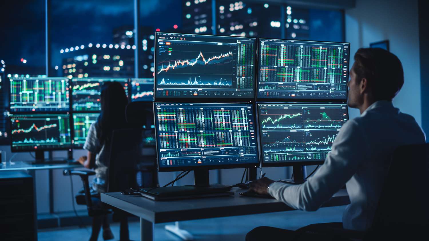 Strategi Efektif untuk Promosi di Sosmed Layanan Trading Autopilot Bersama Rajakomen.com