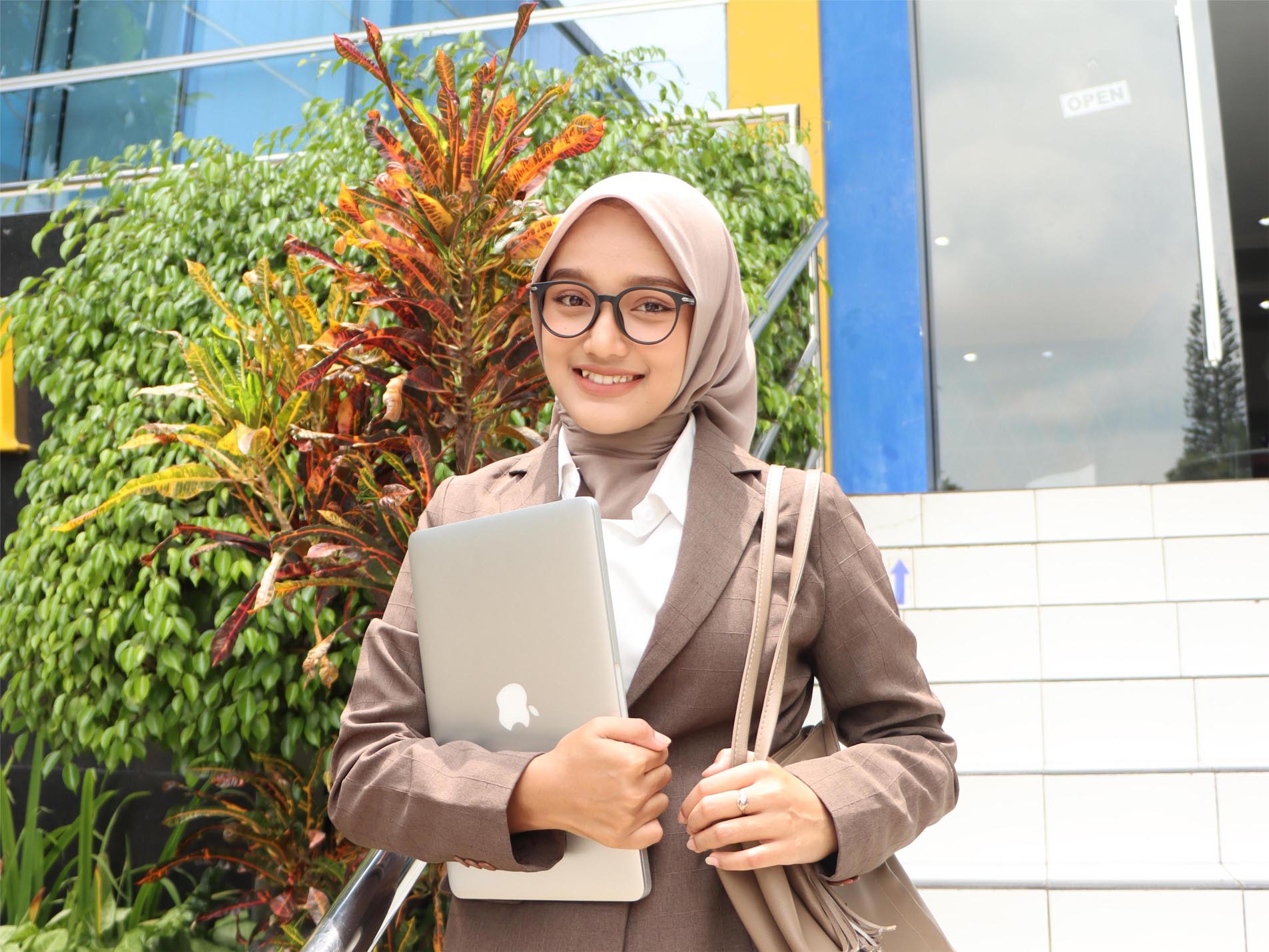 Biaya Kuliah Perbankan Syariah S1 Hanya 5 Juta Per Semester Serta Info Kuliah Beasiswa Tahfidz