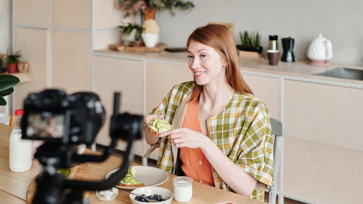 Teknik Menulis Bio Instagram yang Menarik untuk Food Blogger