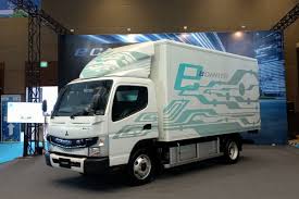 Inilah Penjualan Truk Listrik Fuso eCanter Pertama di Indonesia