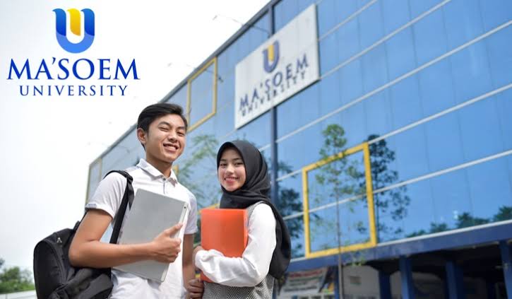 Kuliah Sambil Kerja di Bandung: Menyeimbangkan Karir dan Pendidikan